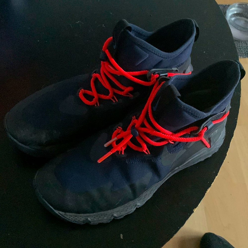 Nike Terra Sertig Hiking Boots
